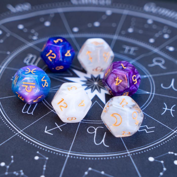 zodiac-horoscope-with-divination-dice (1)
